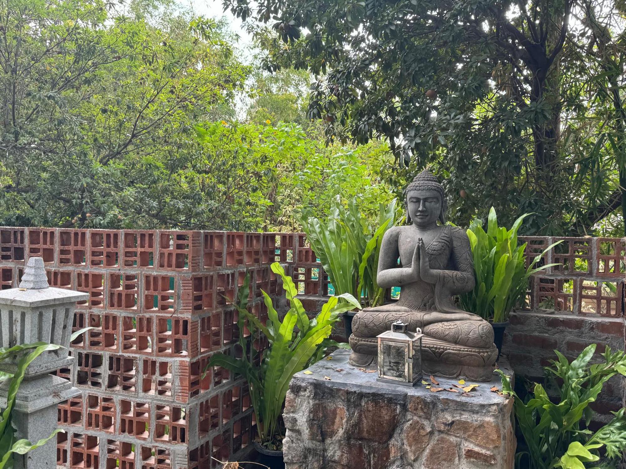 Chikoo Farm Inn Bangalore Bagian luar foto